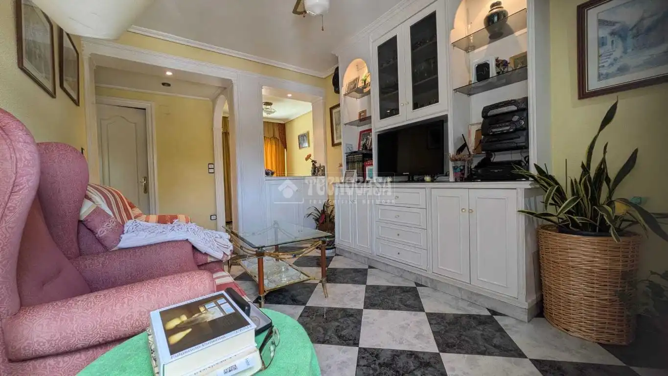 Sala de estar de Piso en venta en Zaragoza con Calefacción