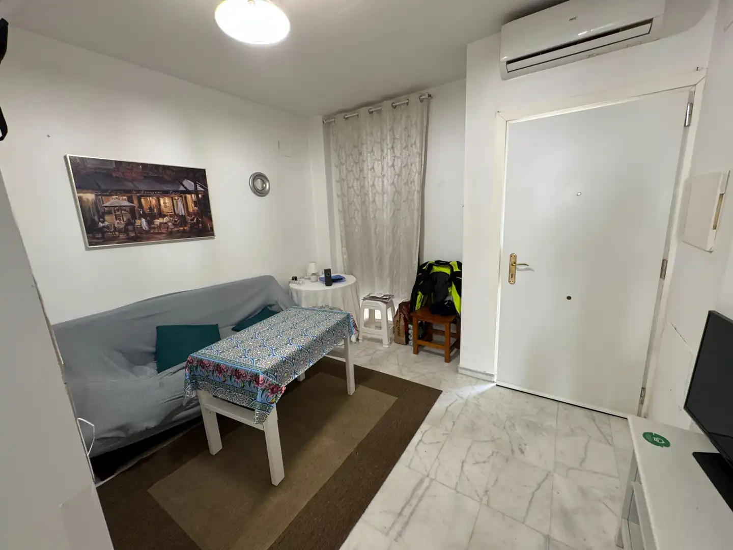 Habitación de Estudio en venta en Guillena con Aire acondicionado y Trastero