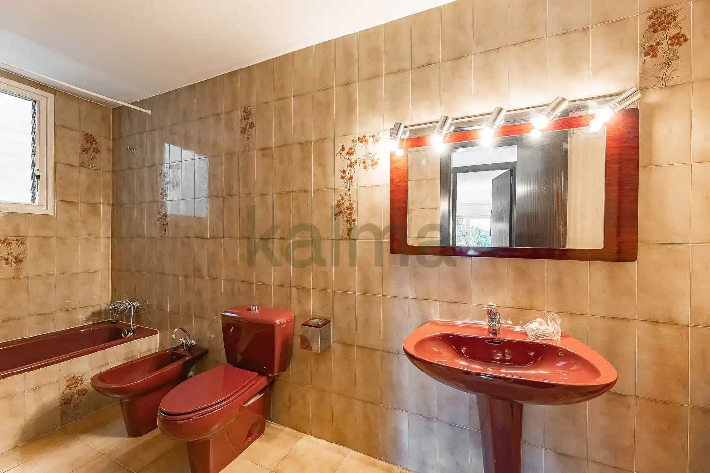 Bathroom of Detached homes for sale in Terrassa  with Air Conditioner, Heating and Private garden