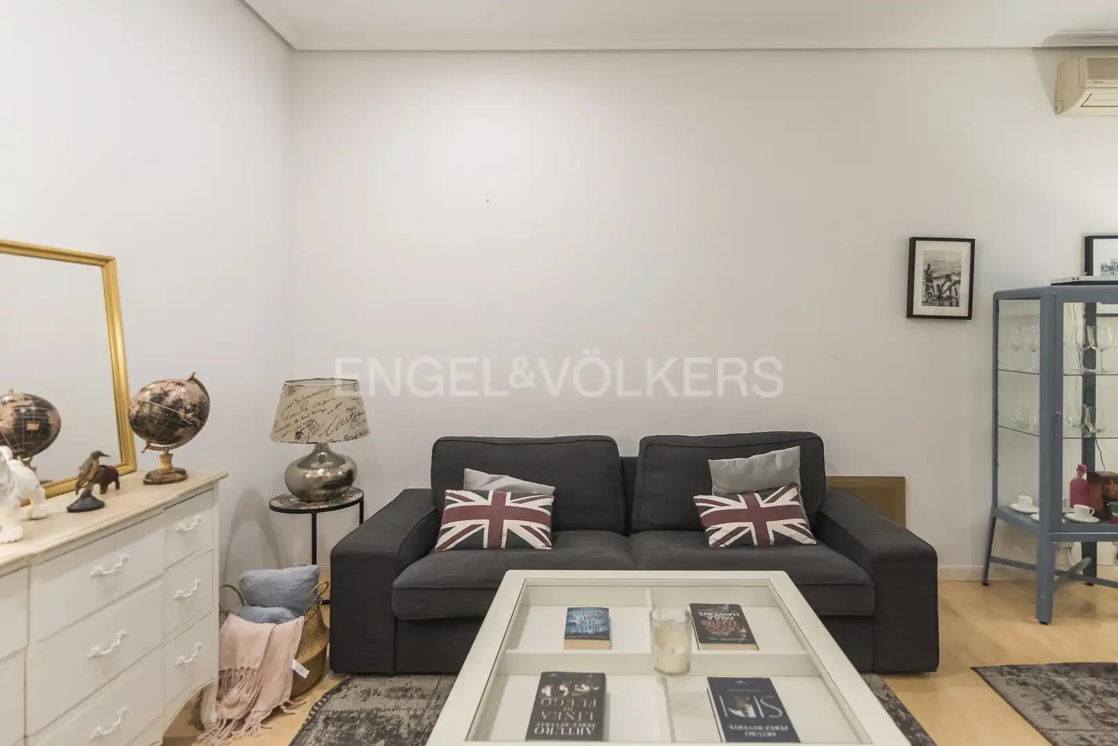 Wohnzimmer von Wohnung zum Verkauf in Madrid mit Klimaanlage und Heizung