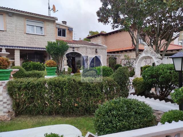 Casa-chalet en Venta en COLOMBIA en Barriada Yagüe