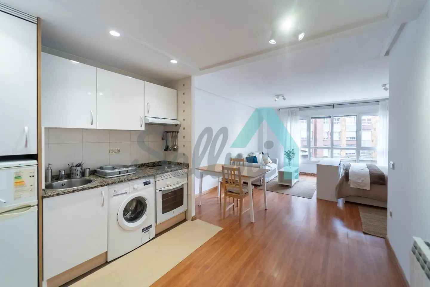 Kitchen of Study for rent in Oviedo   with Heating and Furnished