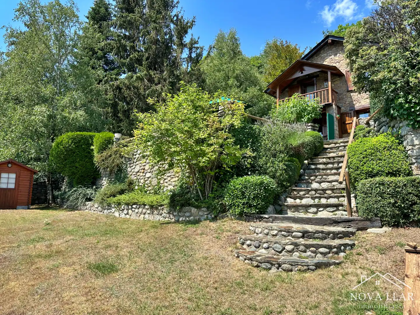 Vista exterior de Casa o chalet en venta en Toses con Calefacción, Jardín privado y Parquet