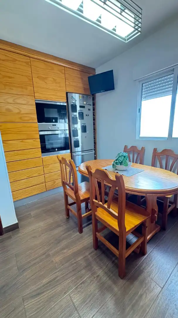 Cuina de Casa o xalet en venda en Los Realejos amb Terrassa, Moblat i Forn
