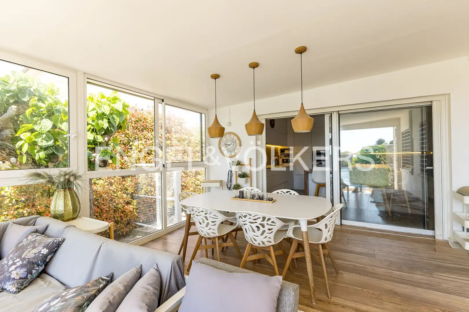 Terraza de Casa o chalet en venta en Vilanova i la Geltrú con Aire acondicionado, Calefacción y Jardín privado
