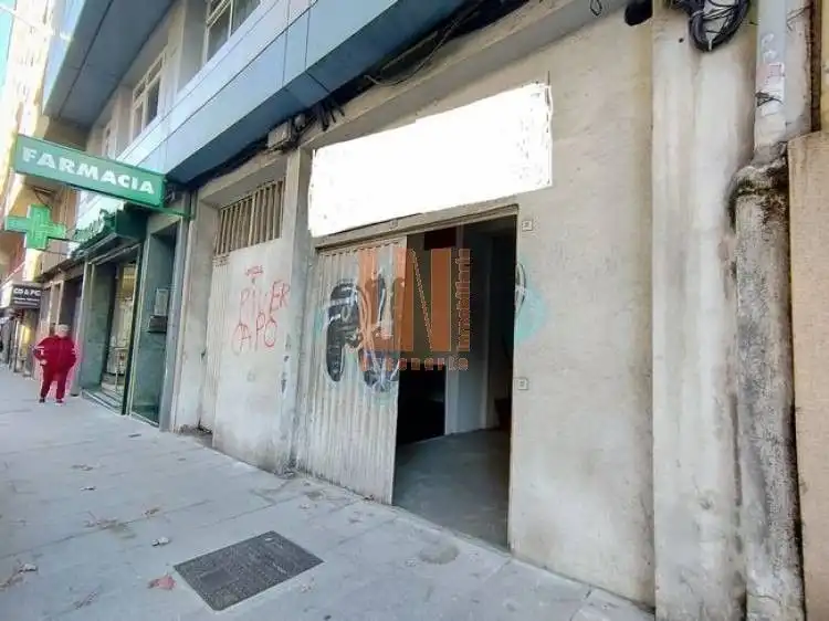 Locale commerciale in vendita a Centro - Juan Flórez - Plaza Pontevedra, imagen 3