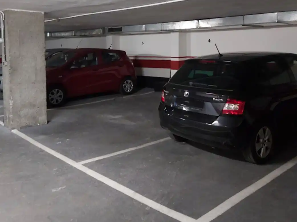 Einzelparkplatz zum Verkauf in zurbano 11, imagen 4