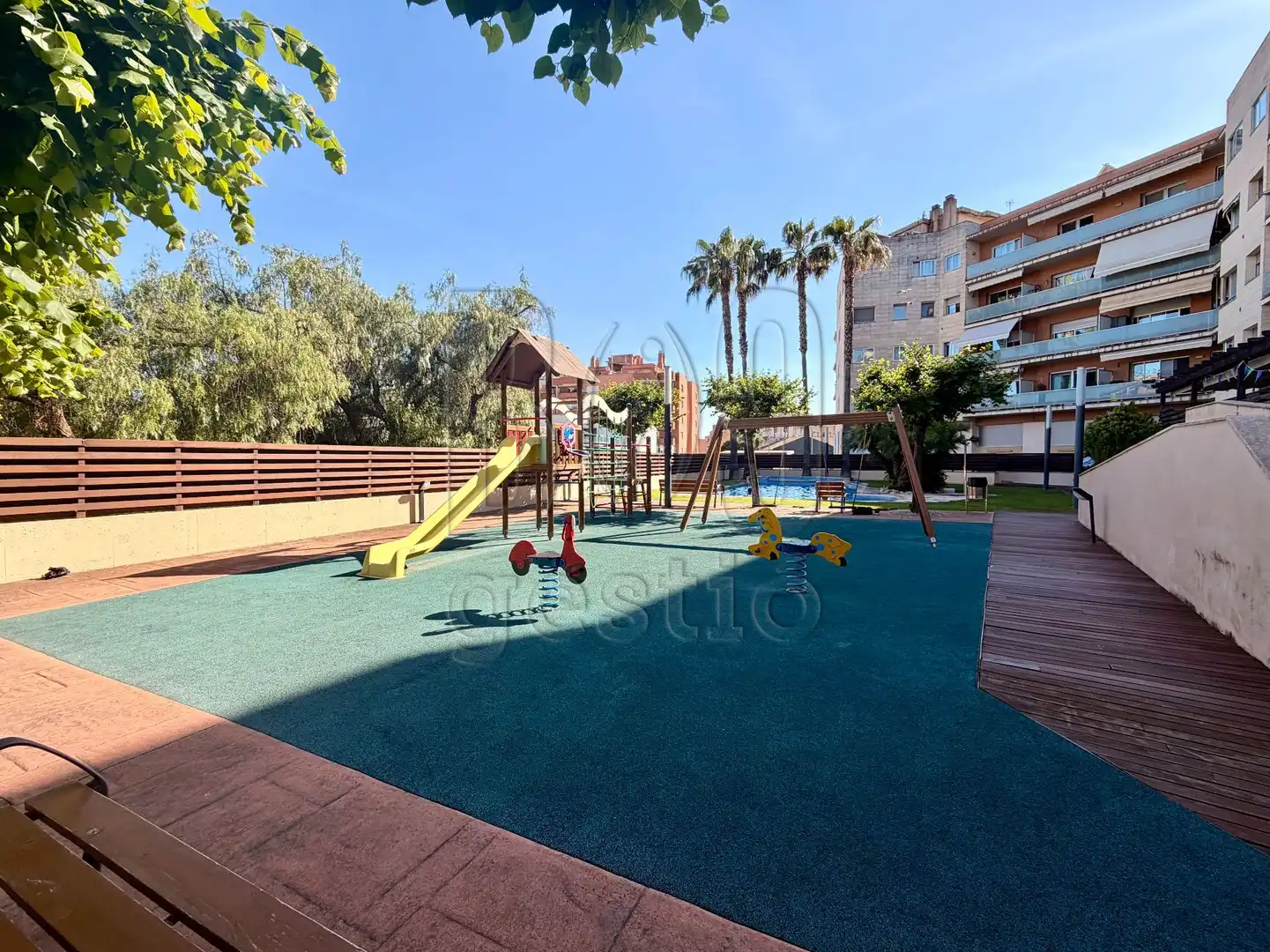 Piscina de Pis en venda en Valls amb Aire condicionat, Calefacció i Terrassa