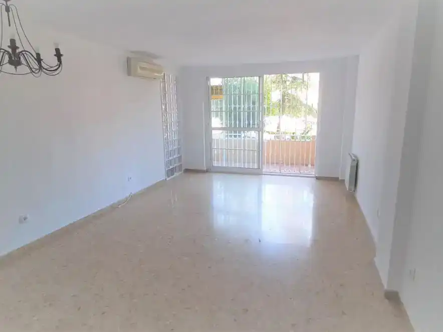 Vista exterior de Piso en venta en Santa Eufemia