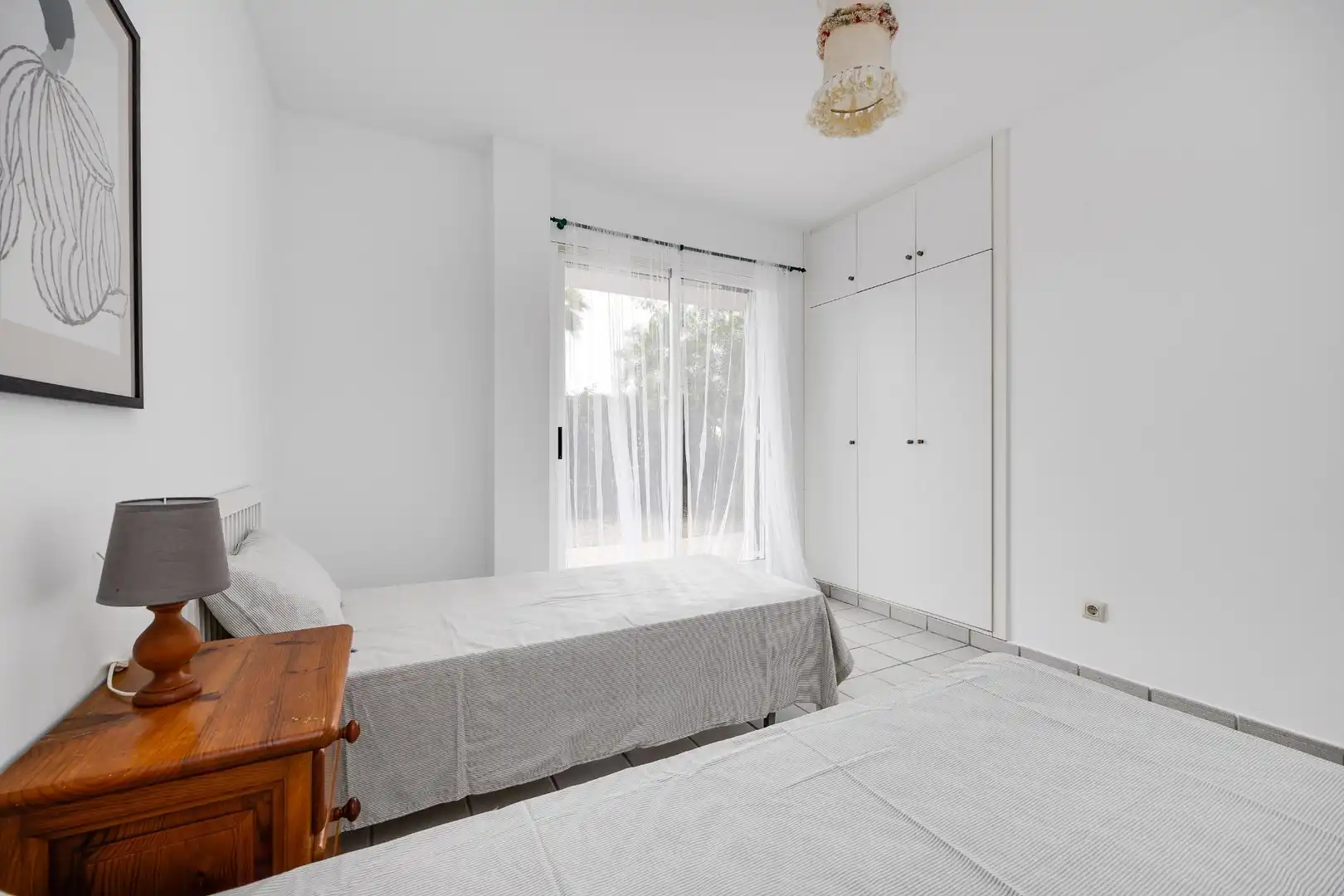 Dormitori de Planta baixa en venda en Orihuela amb Jardí privat, Terrassa i Piscina comunitària