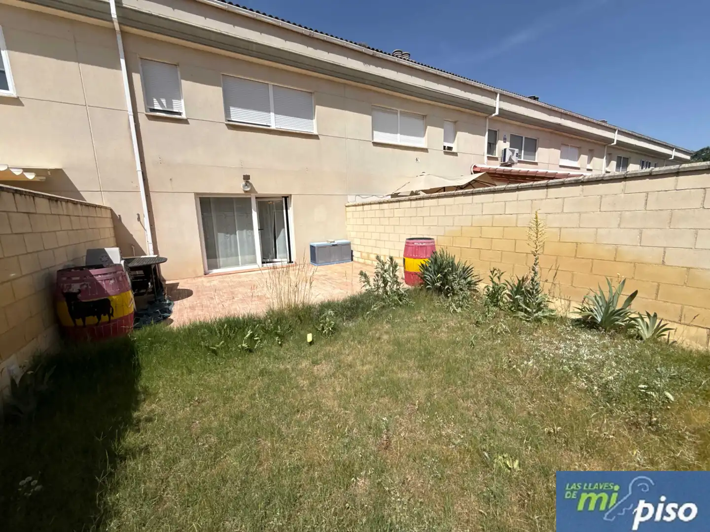 Jardí de Casa adosada en venda en Cabezón de Pisuerga amb Calefacció, Jardí privat i Parquet
