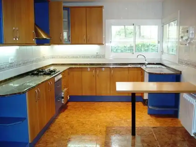 Küche von Haus oder Chalet zur Miete in Castelldefels mit Klimaanlage, Privatgarten und Parkett