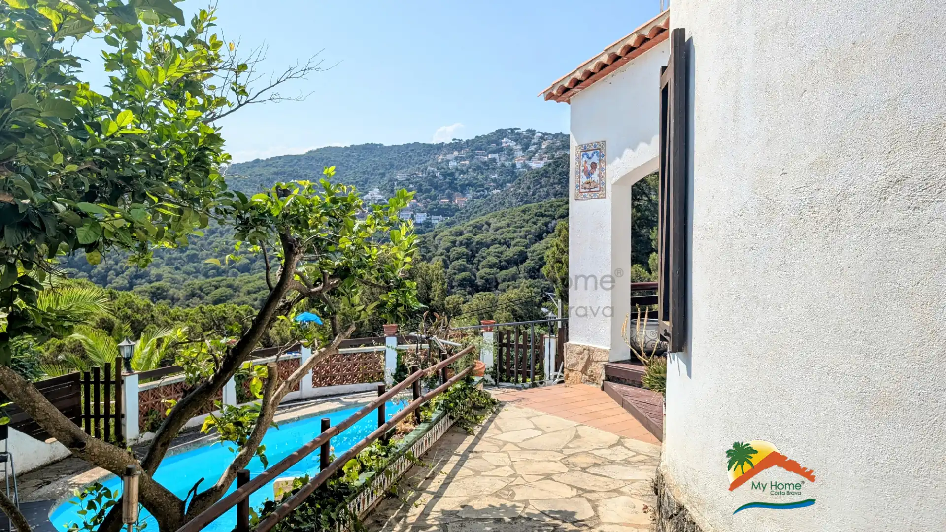 Vista exterior de Casa o chalet en venta en Lloret de Mar con Calefacción, Jardín privado y Parquet