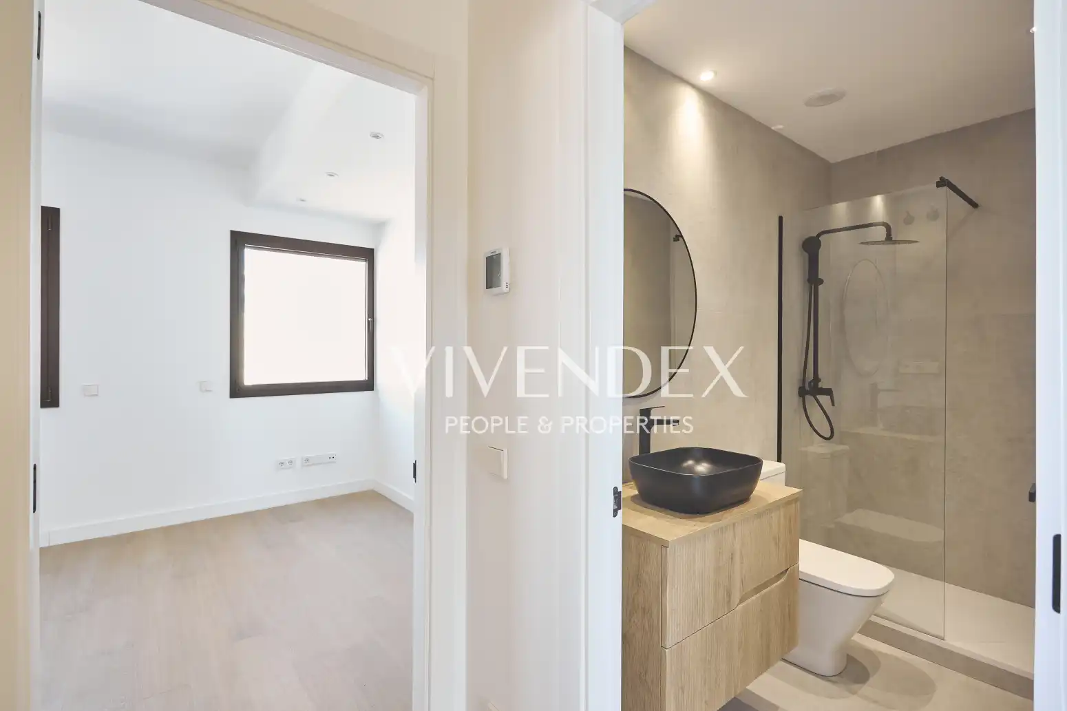 Habitación de Ático en venta en Barcelona con Calefacción y Terraza