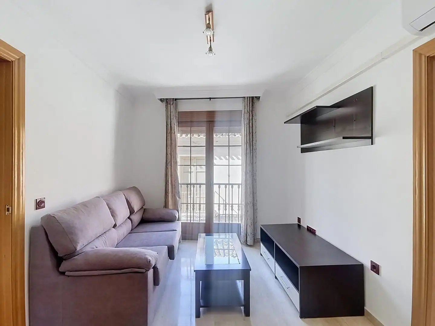 Wohnung mit Terrasse zur Miete in Calle Doctor Covo, imagen 3