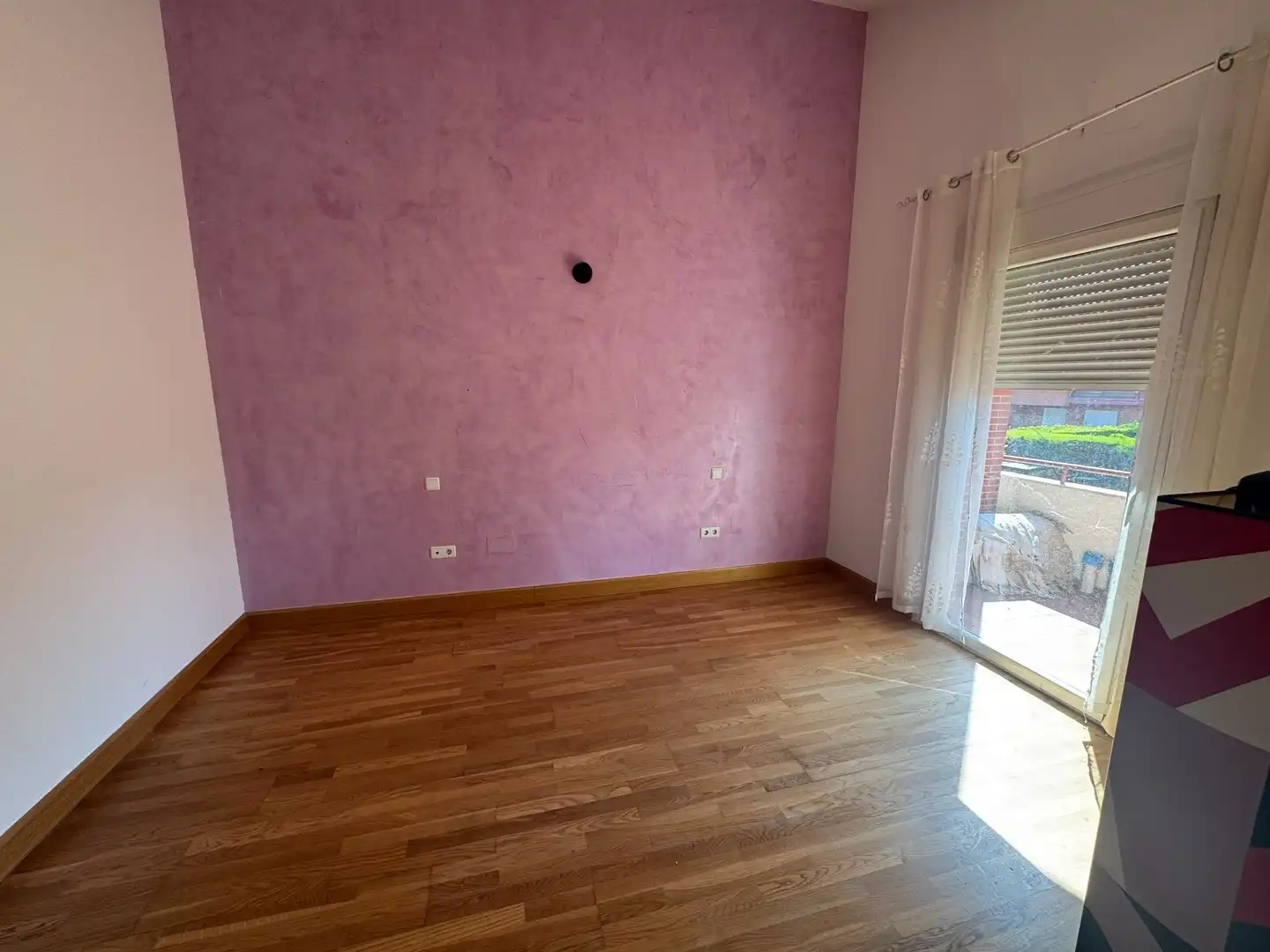 Habitación de Casa adosada en venta en Valladolid con Jardín privado, Terraza y Trastero