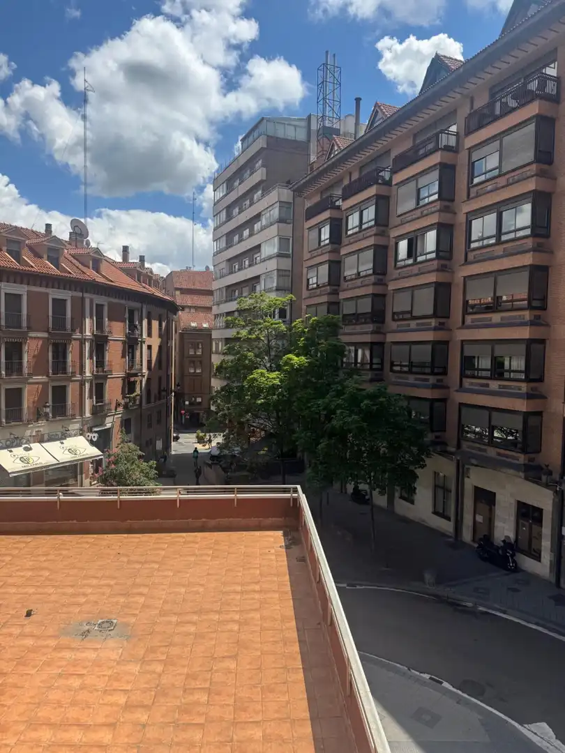 Außenansicht von Wohnung zum Verkauf in Valladolid mit Terrasse