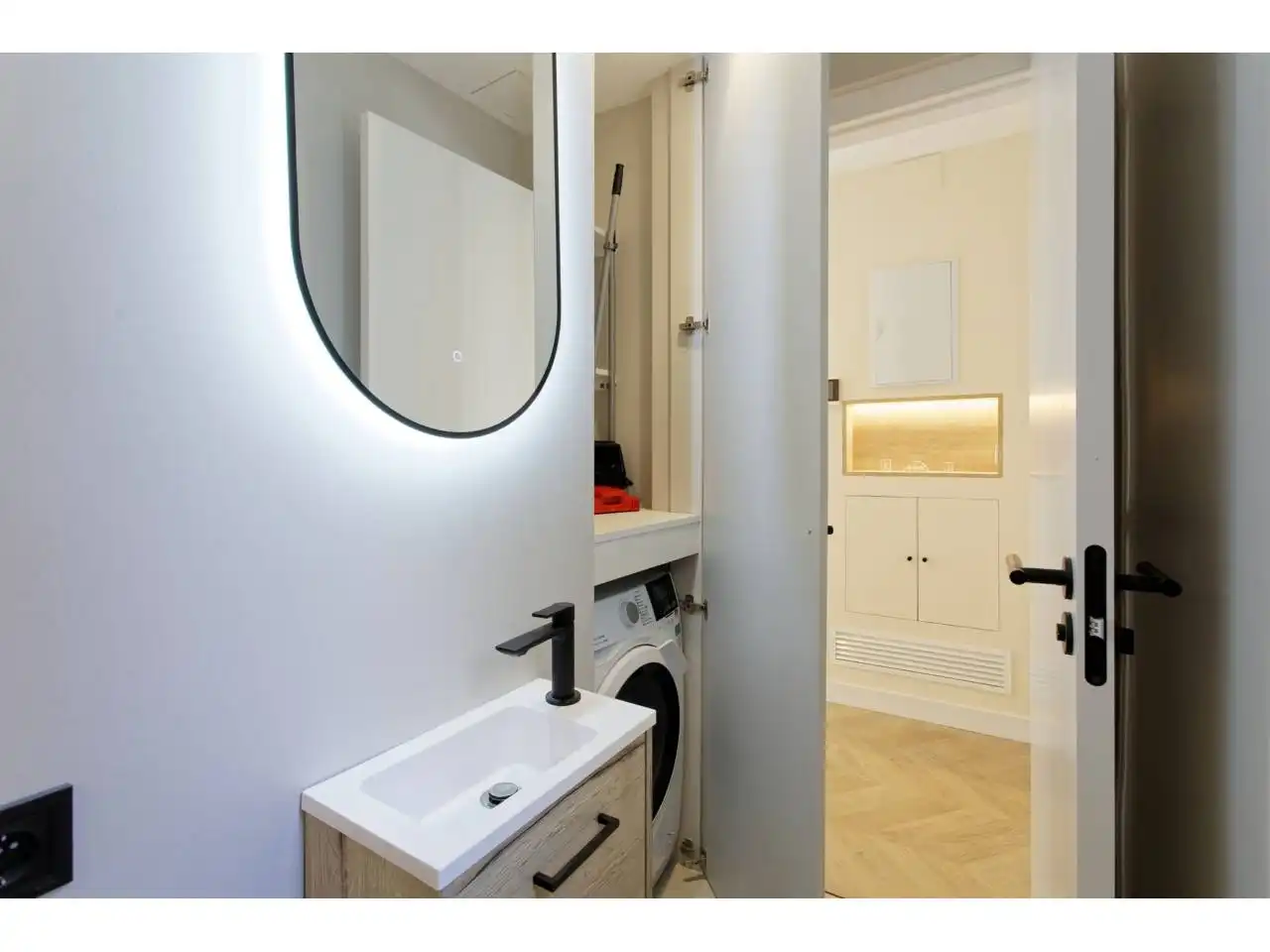 Bany de Apartament en venda en Barcelona amb Aire condicionat, Calefacció i Parquet