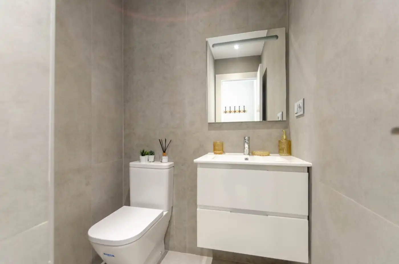 Bany de Àtic en venda en Estepona amb Aire condicionat, Jardí privat i Terrassa