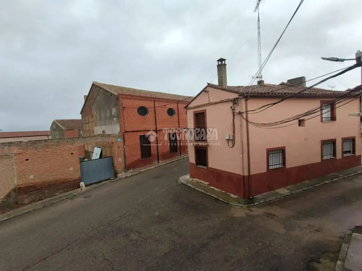 Vista exterior de Casa o chalet en venta en Siete Iglesias de Trabancos