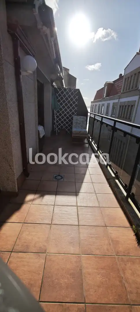 Terraza de Ático en venta en Sanxenxo con Calefacción, Parquet y Terraza