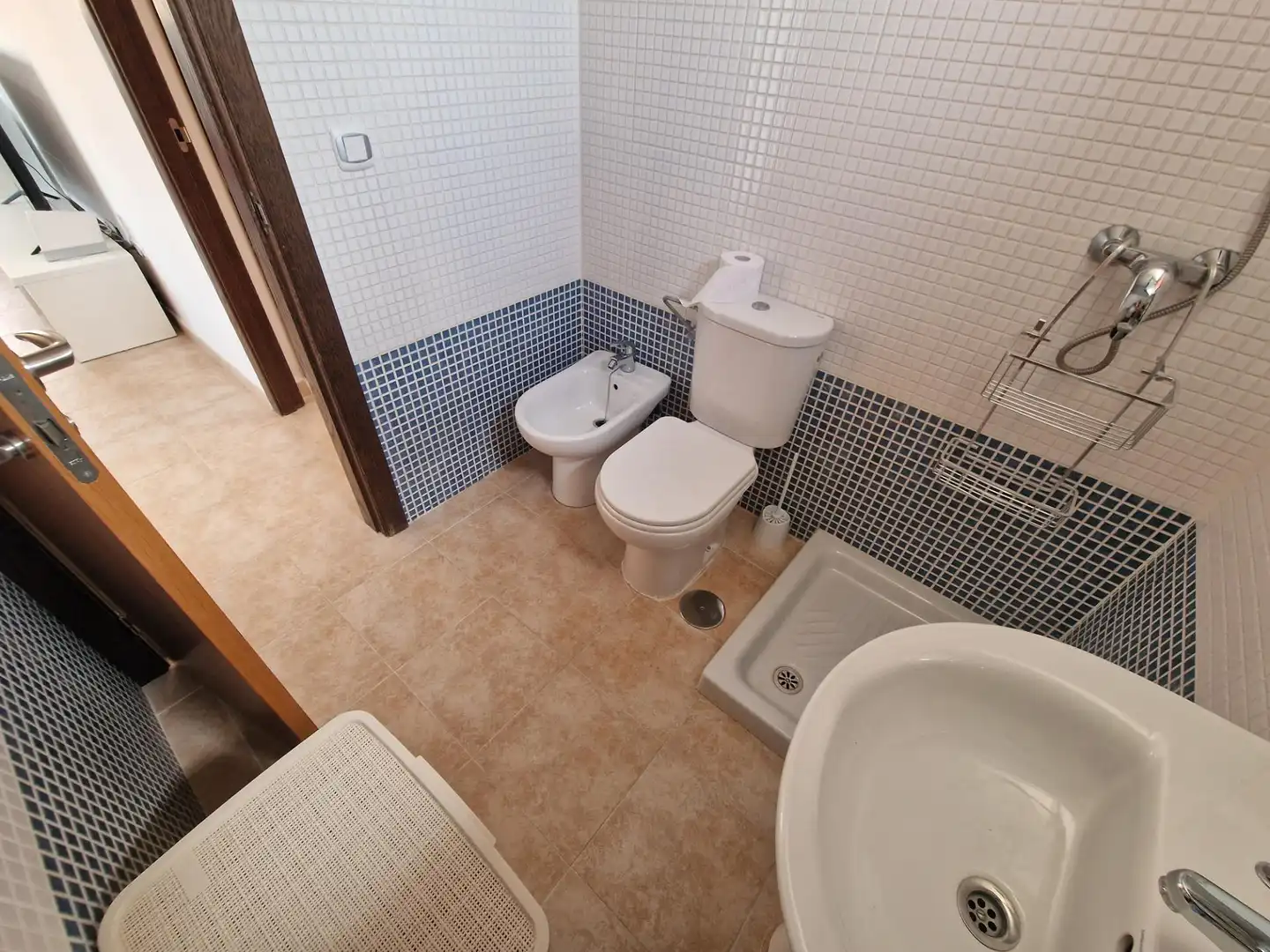 Badezimmer von Wohnungen zum Verkauf in Águilas mit Terrasse, Balkon und Gemeinschaftspool