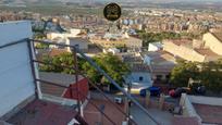 Vista exterior de Casa o xalet en venda en  Jaén Capital amb Aire condicionat i Terrassa