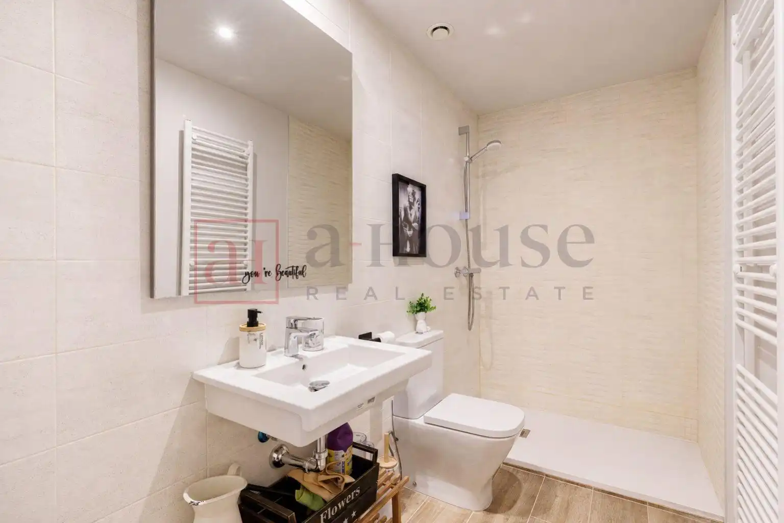 Baño de Casa adosada en venta en Boadilla del Monte con Aire acondicionado, Calefacción y Jardín privado