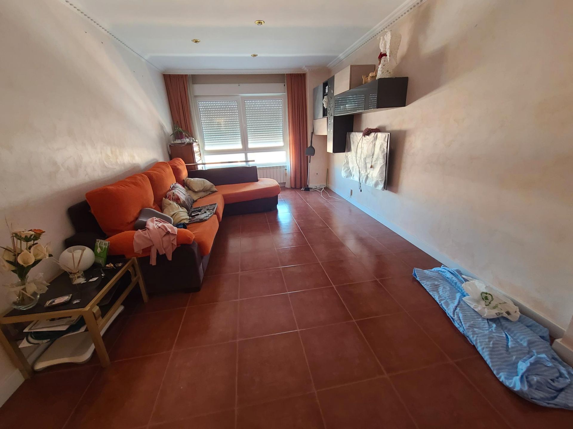 Sala d'estar de Pis en venda en Zaratán amb Calefacció i Piscina comunitària