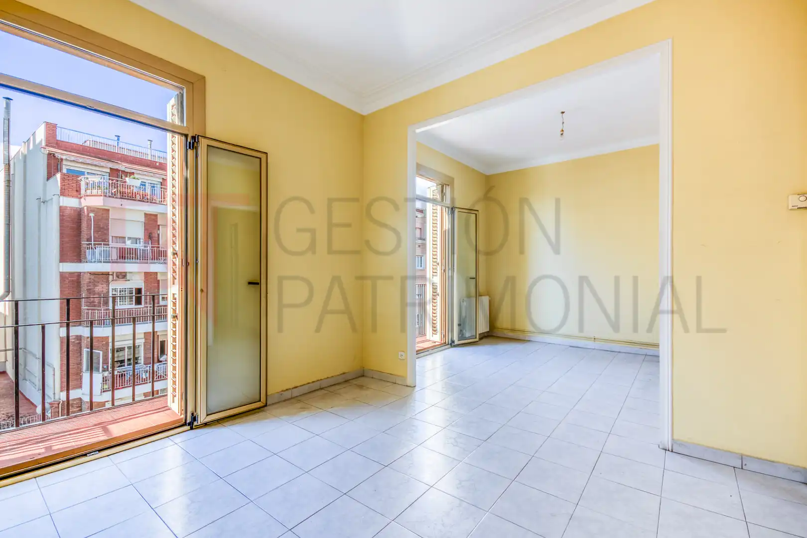 Flat for sale in  Barcelona Capital  with Heating, Oven and Balcony