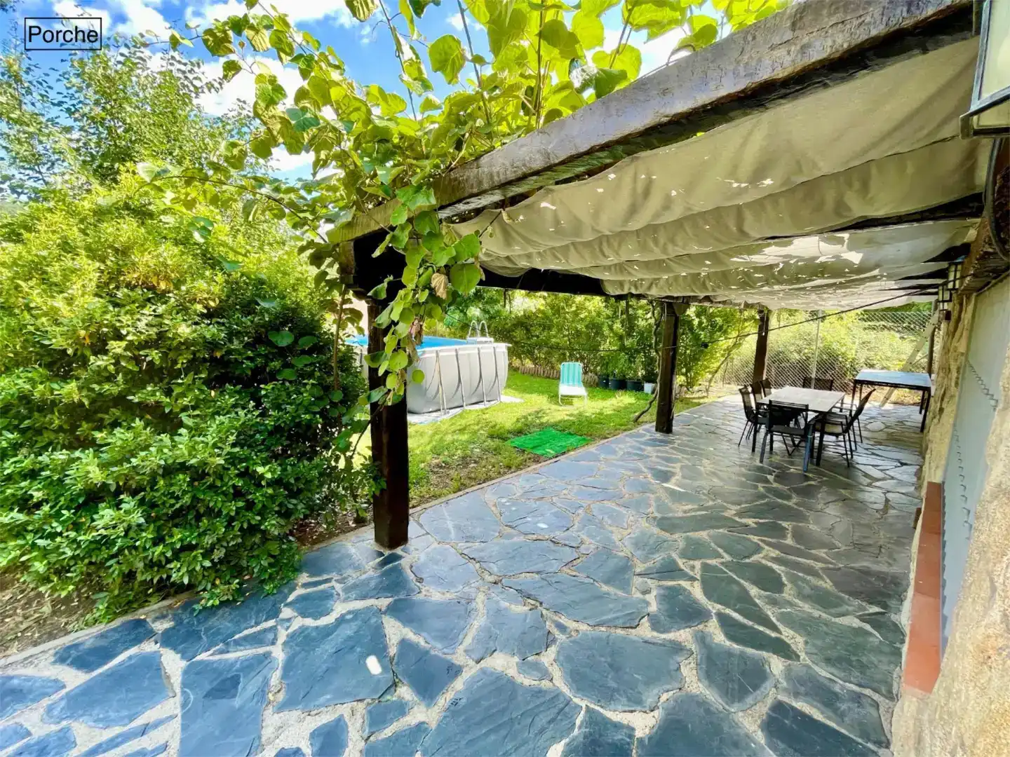Terraza de Casa o chalet en venta en Casas del Castañar con Jardín privado, Trastero y Piscina
