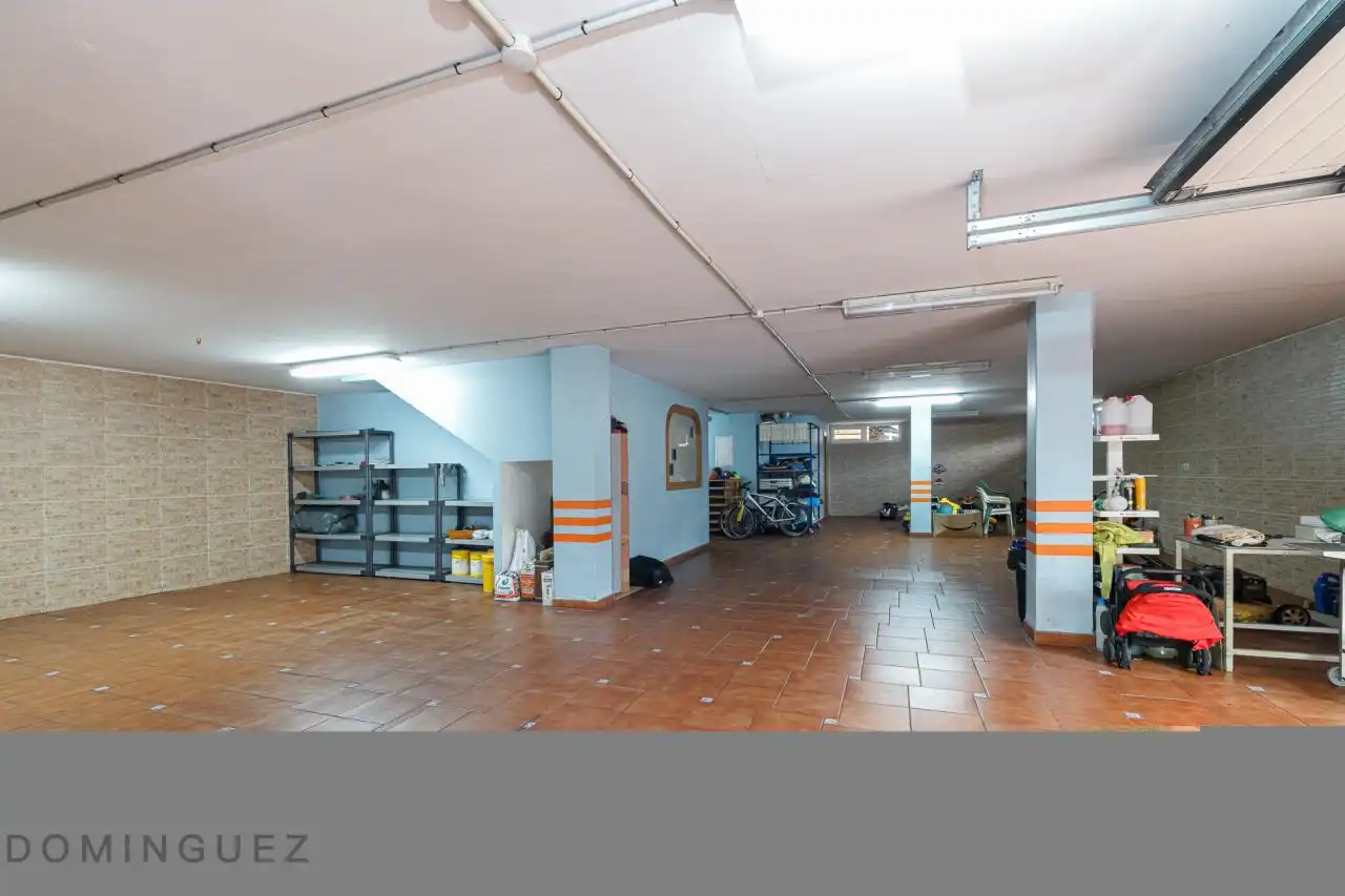 Casa o chalet en venta en Vigo  con Calefacción, Jardín privado y Parquet
