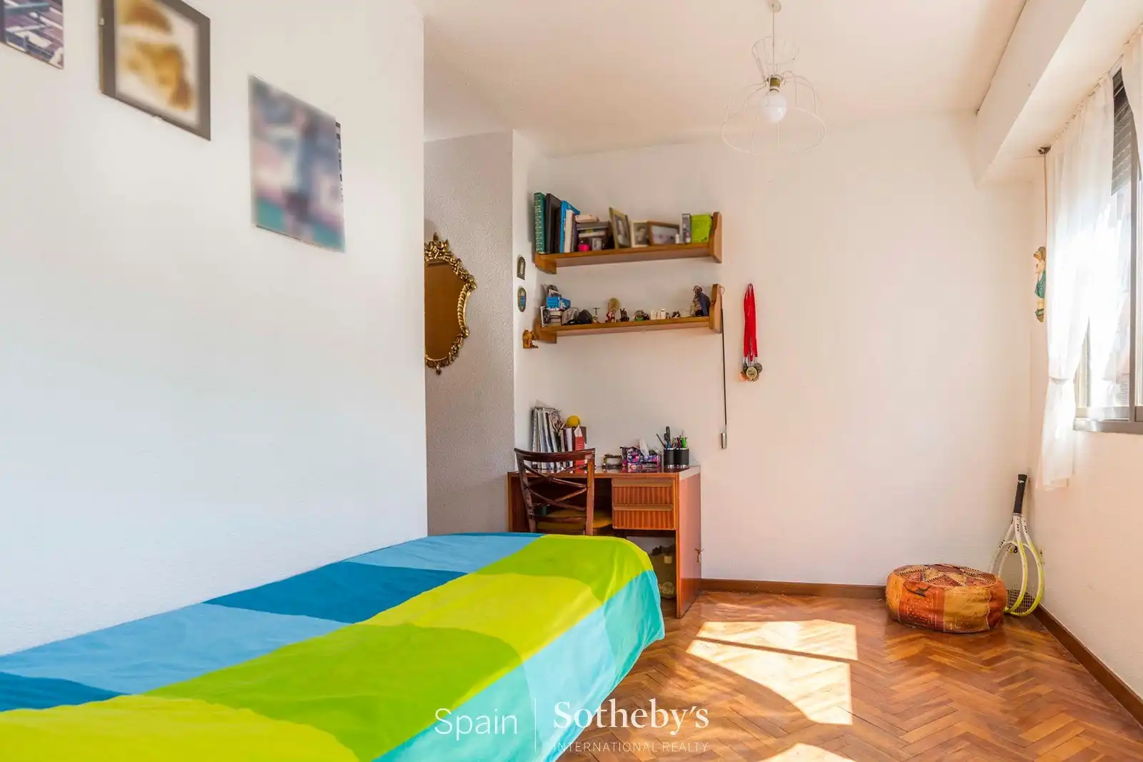Dormitori de Apartament en venda en Madrid amb Aire condicionat, Calefacció i Terrassa