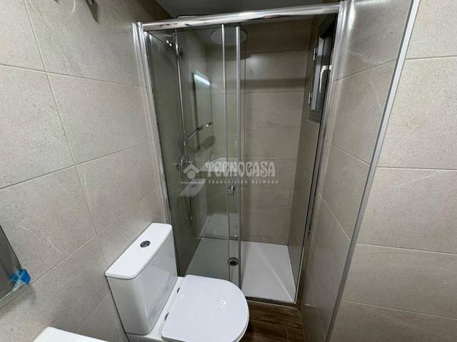 Piso en Venta en Palomeras Bajas