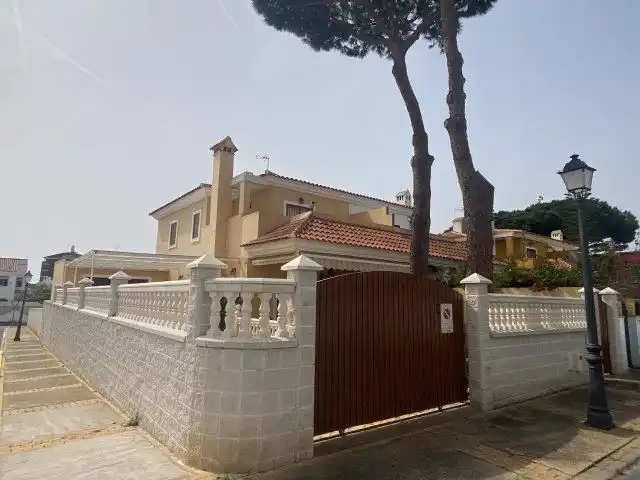 Chalet en venta en Urbasur, imagen 2