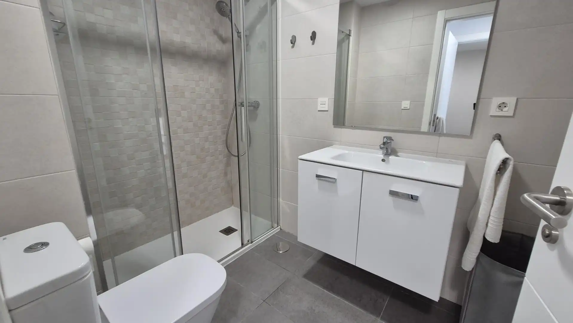 Ground floor for rent in Paseo Alfonso Canas Hogueras, Playa Bajadilla - Puertos