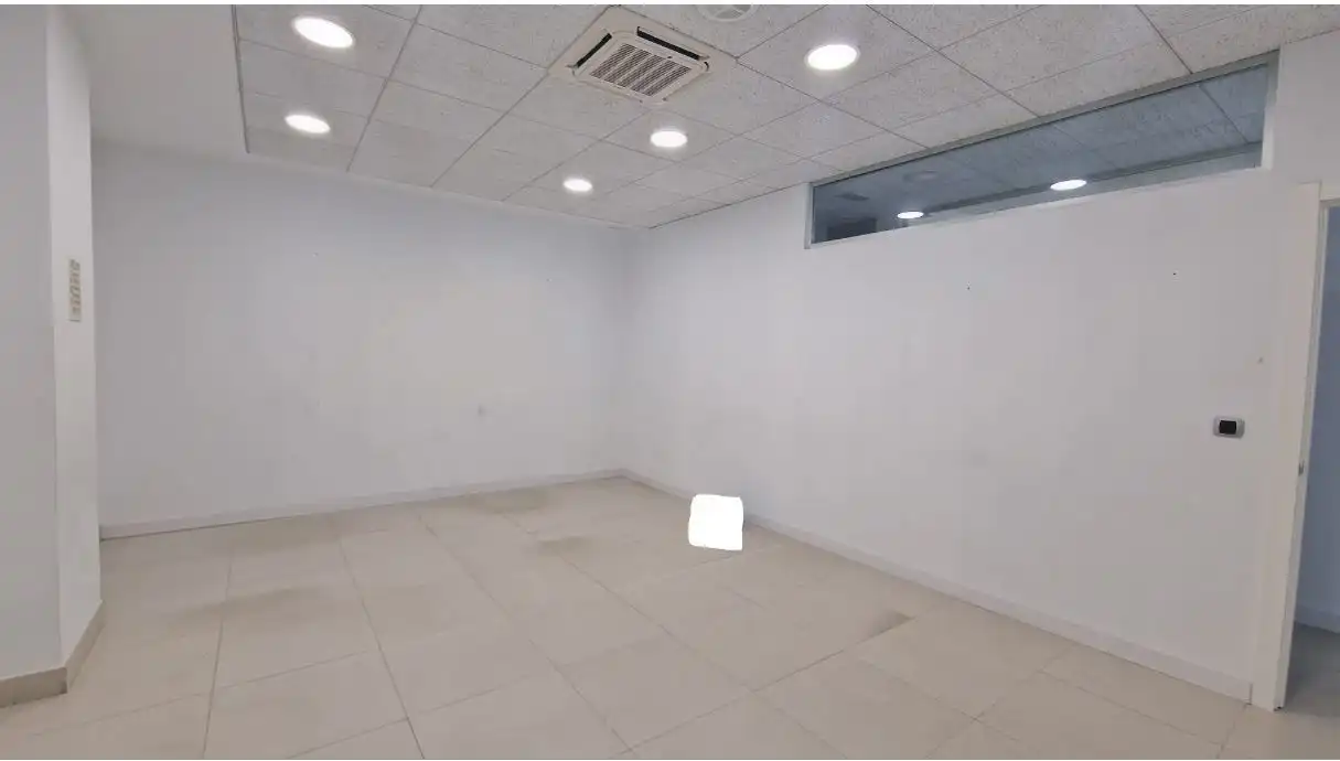 Local comercial en venta en Evaristo Valle, imagen 3