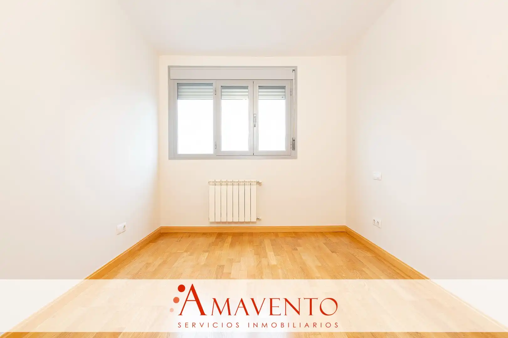 Bedroom of Flat for rent in Paracuellos de Jarama  with Air Conditioner, Heating and Private garden