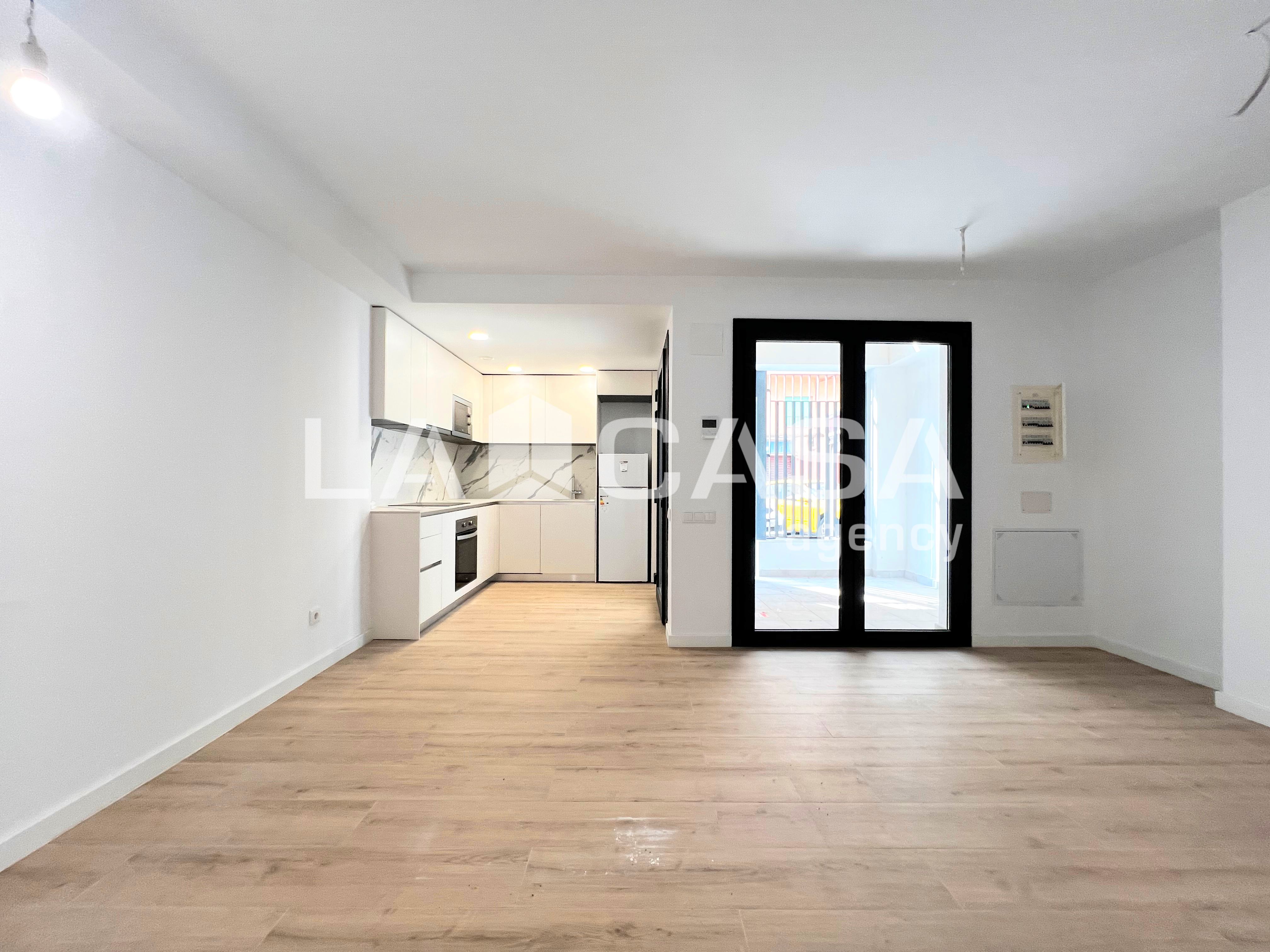 Planta baja for sale in Badalona  with Terrace