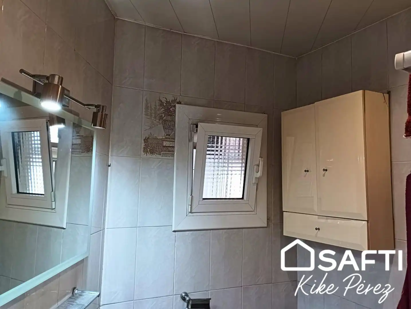 Bathroom of Flat for sale in Sant Andreu de la Barca  with Heating and Balcony