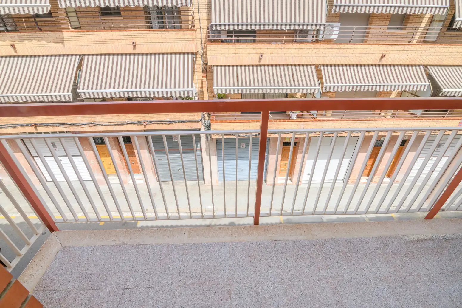 Terrassa de Casa adosada en venda en Sant Boi de Llobregat amb Aire condicionat i Terrassa