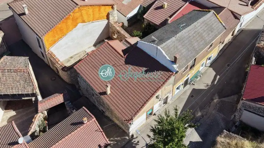 Vista exterior de Casa o chalet en venta en Fuentesoto con Calefacción