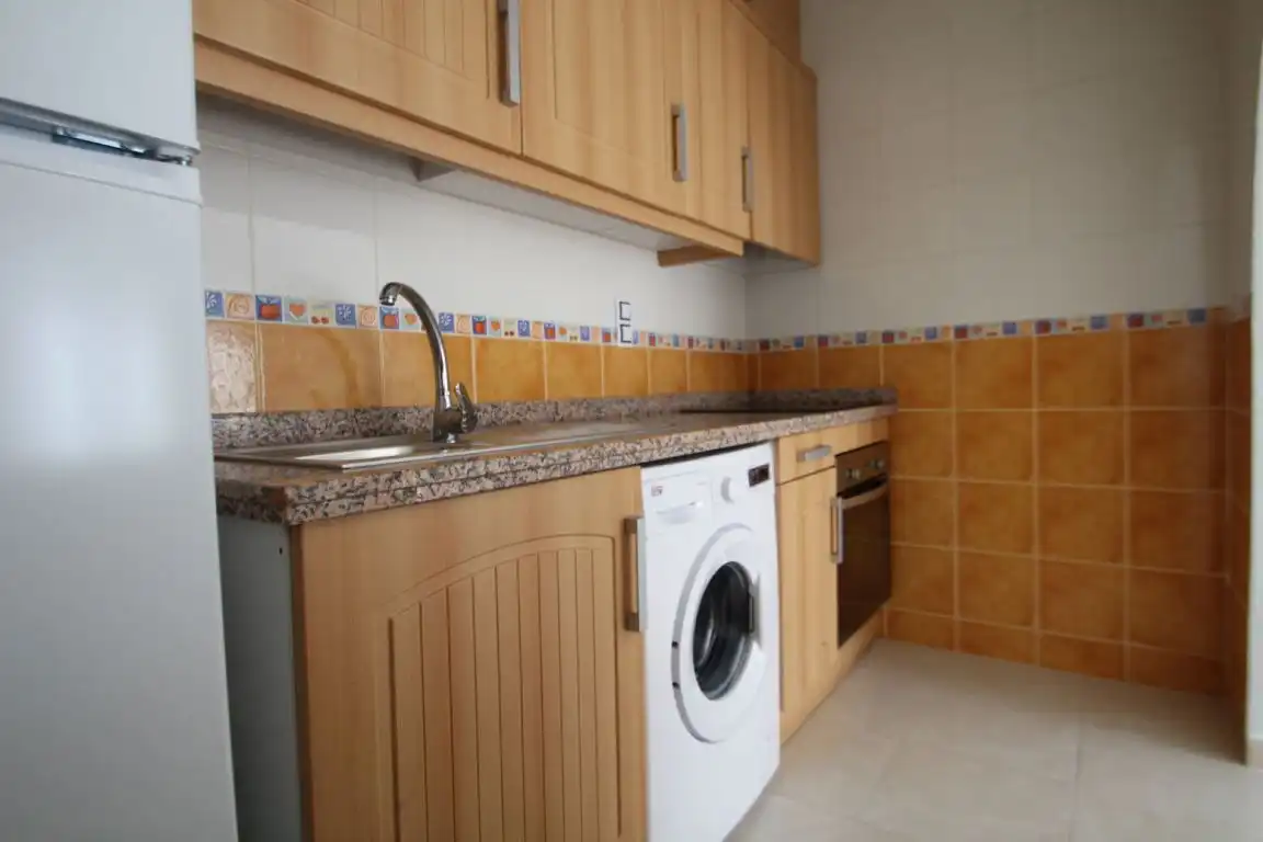 Cocina de Casa adosada en venta en Torrevieja con Calefacción, Jardín privado y Terraza