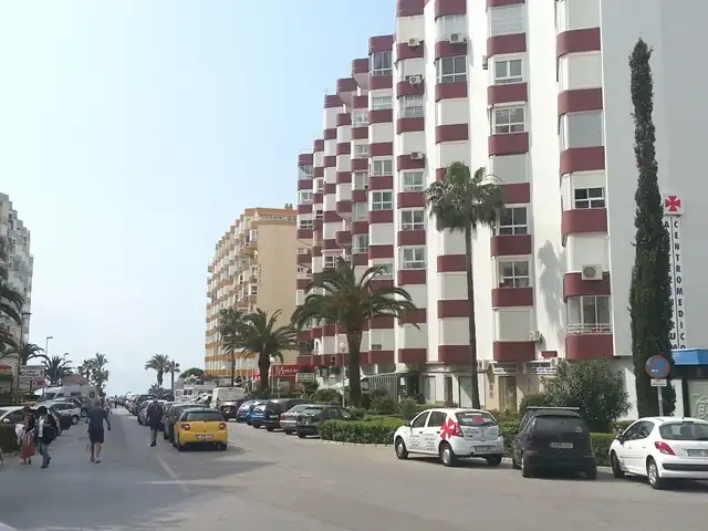 Vista exterior de Pis en venda en Torrox amb Aire condicionat, Moblat i Rentadora