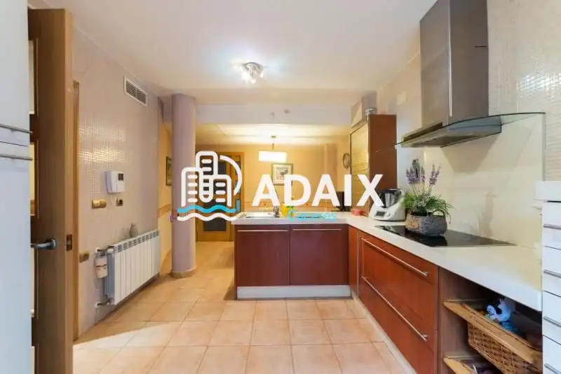 Chalet con piscina en venta en Calle Islas Cíes, imagen 9
