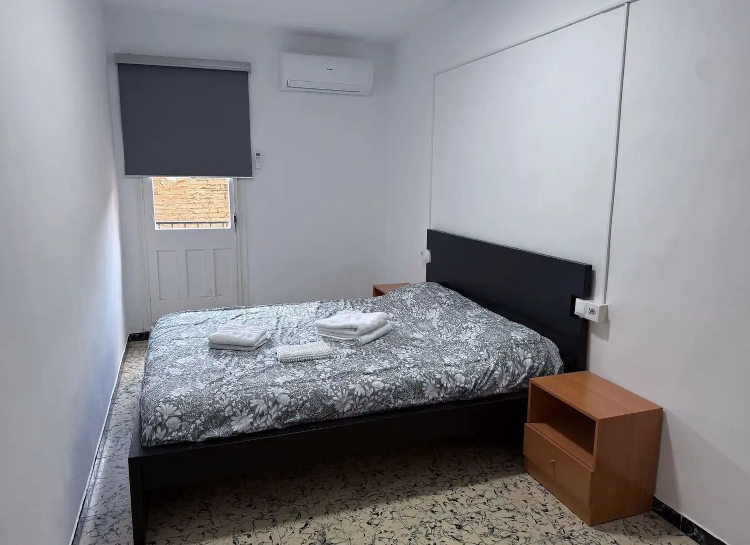 Dormitori de Casa adosada en venda en Sant Jaume d'Enveja amb Terrassa i Balcó