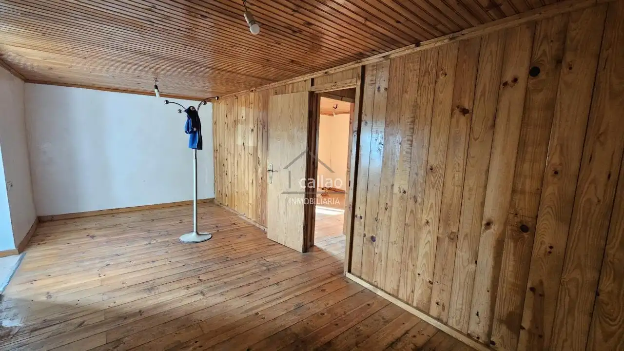Haus oder Chalet zum Verkauf in Ferrol mit Privatgarten