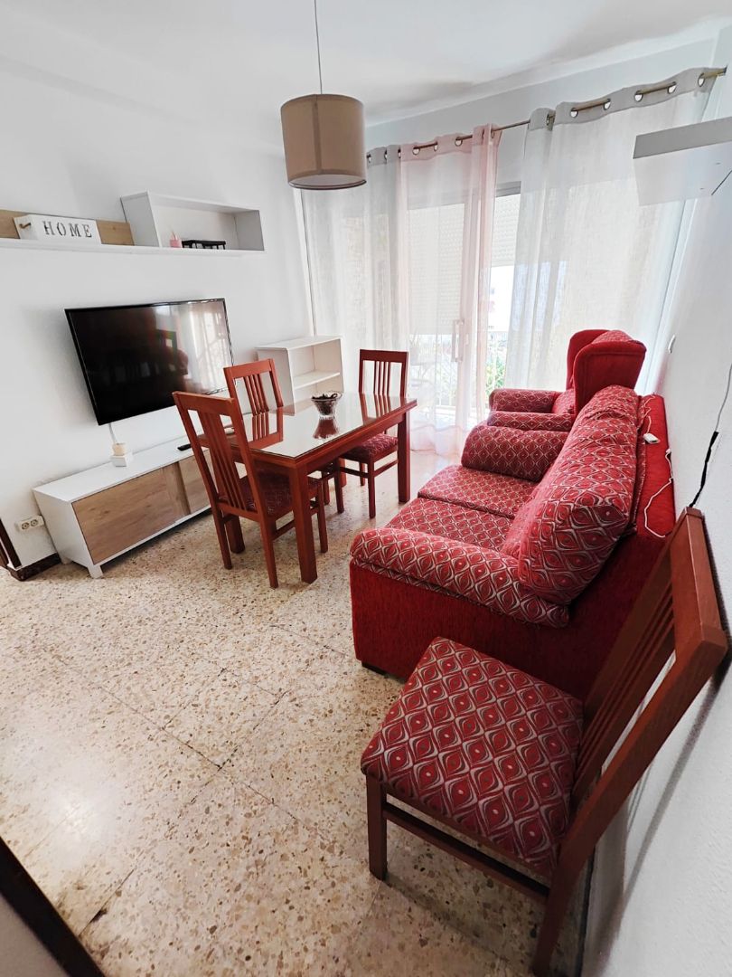 Sala d'estar de Pis de lloguer en  Sevilla Capital amb Aire condicionat, Terrassa i Moblat