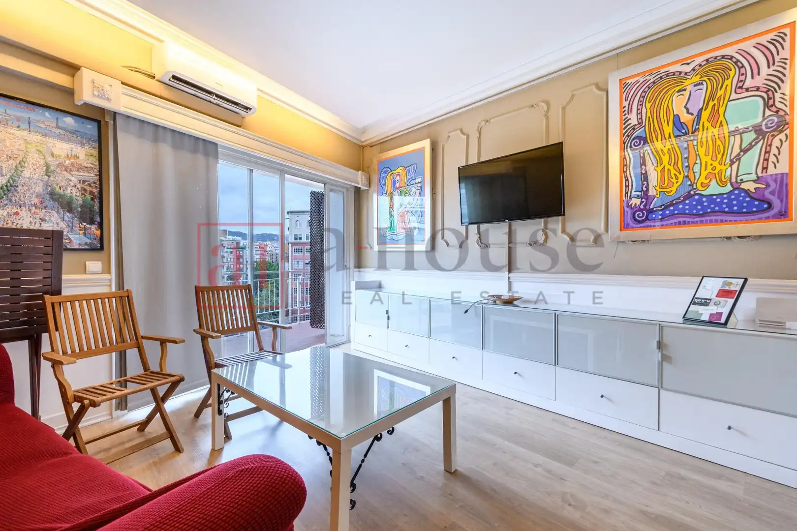 Piso con balcón en venta en Avenida de Josep Tarradellas, imagen 3