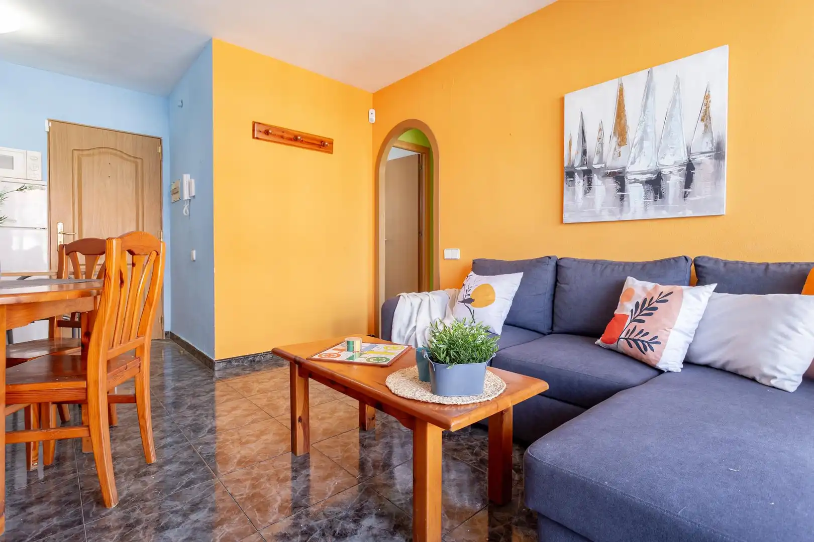 Sala de estar de Apartamento en venta en Salou con Terraza y Piscina